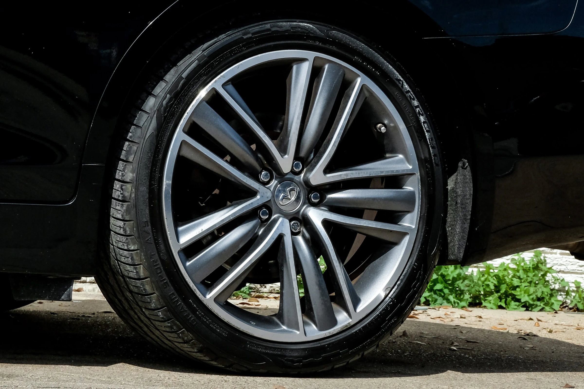 Used 2016 INFINITI Q50 3.0t Premium w/ Driver Assistance Package image 56