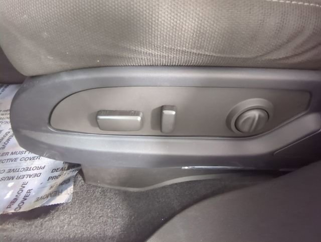 Used 2016 Chevrolet Traverse LT w/ Style and Technology Package image 32