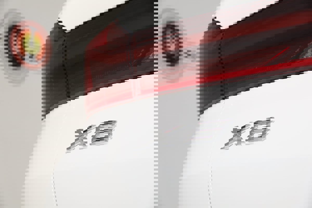 Used 2024 BMW X6 xDrive40i image 71