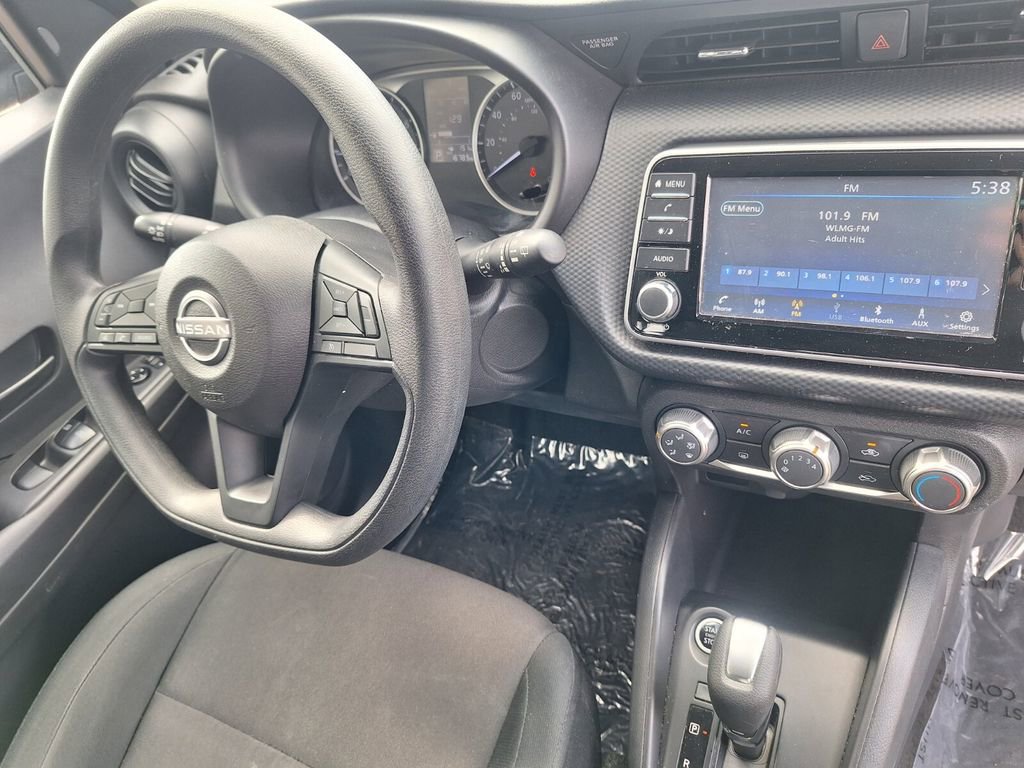 Used 2024 Nissan Kicks S image 30