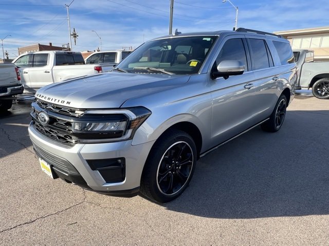 Used 2023 Ford Expedition Max Limited image 2