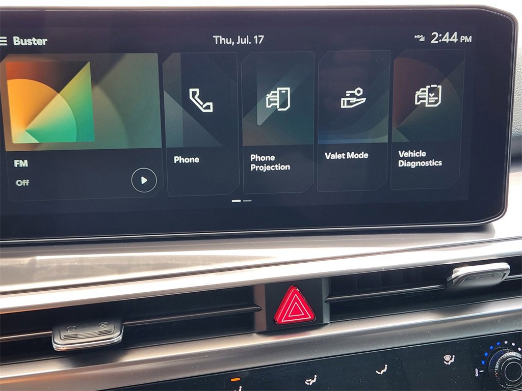 New 2025 Kia Sorento LX image 10