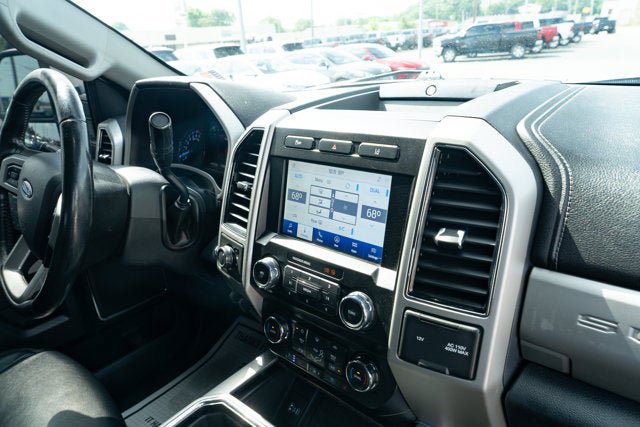 Used 2020 Ford F250 Lariat w/ Lariat Ultimate Package AWD/4WD image 39