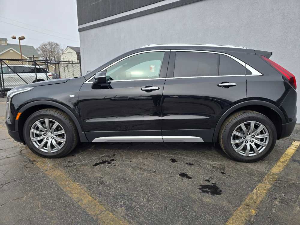 Used 2023 Cadillac XT4 Premium Luxury image 7