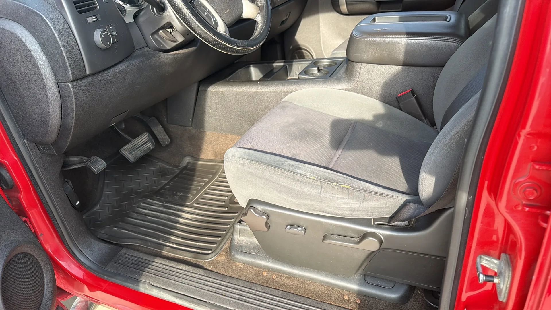 Used 2008 Chevrolet Silverado 1500 LT w/ Towing Package image 89