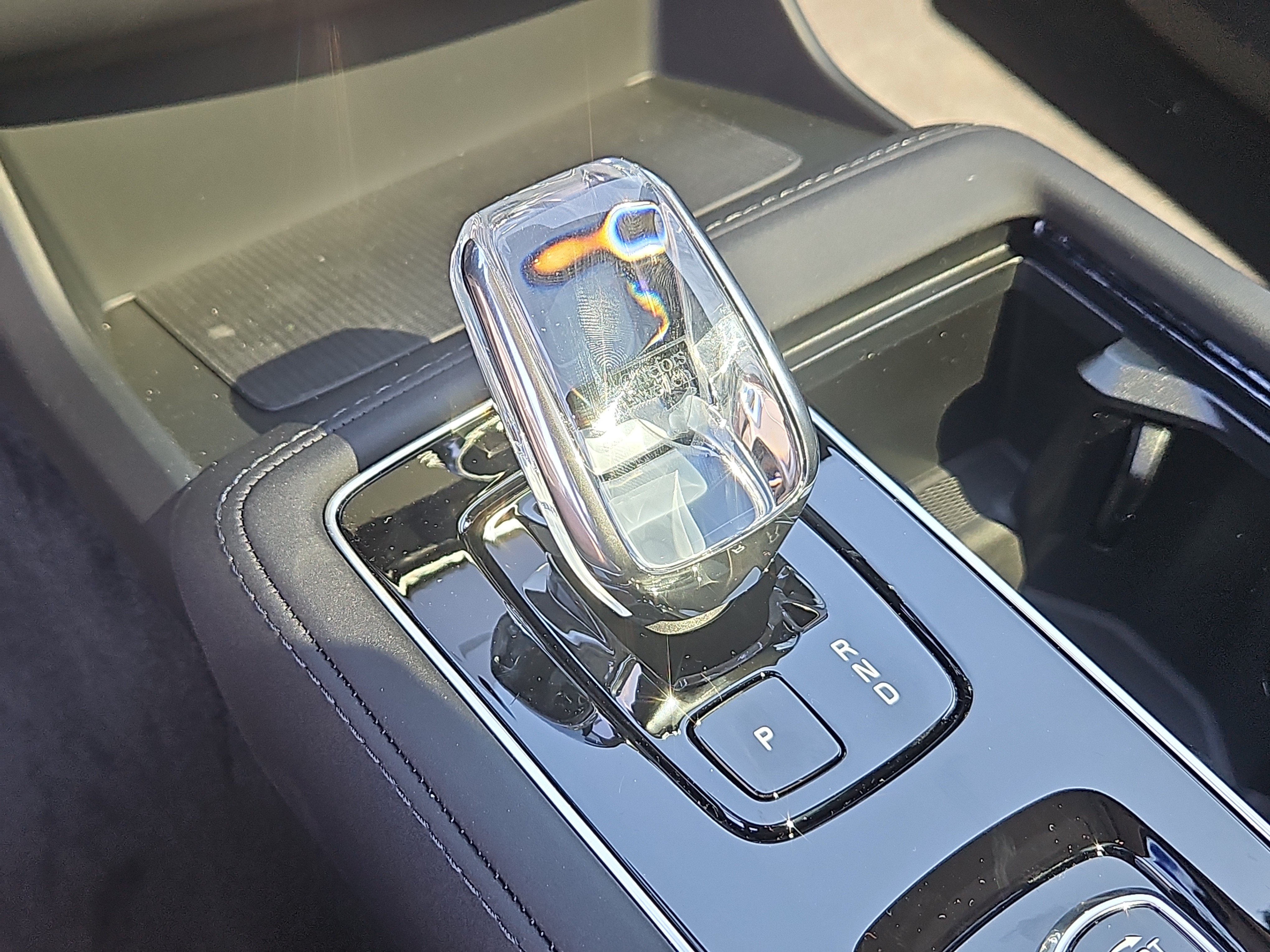 New 2026 Volvo XC90 T8 Ultra w/ Protection Package Premier AWD/4WD image 19