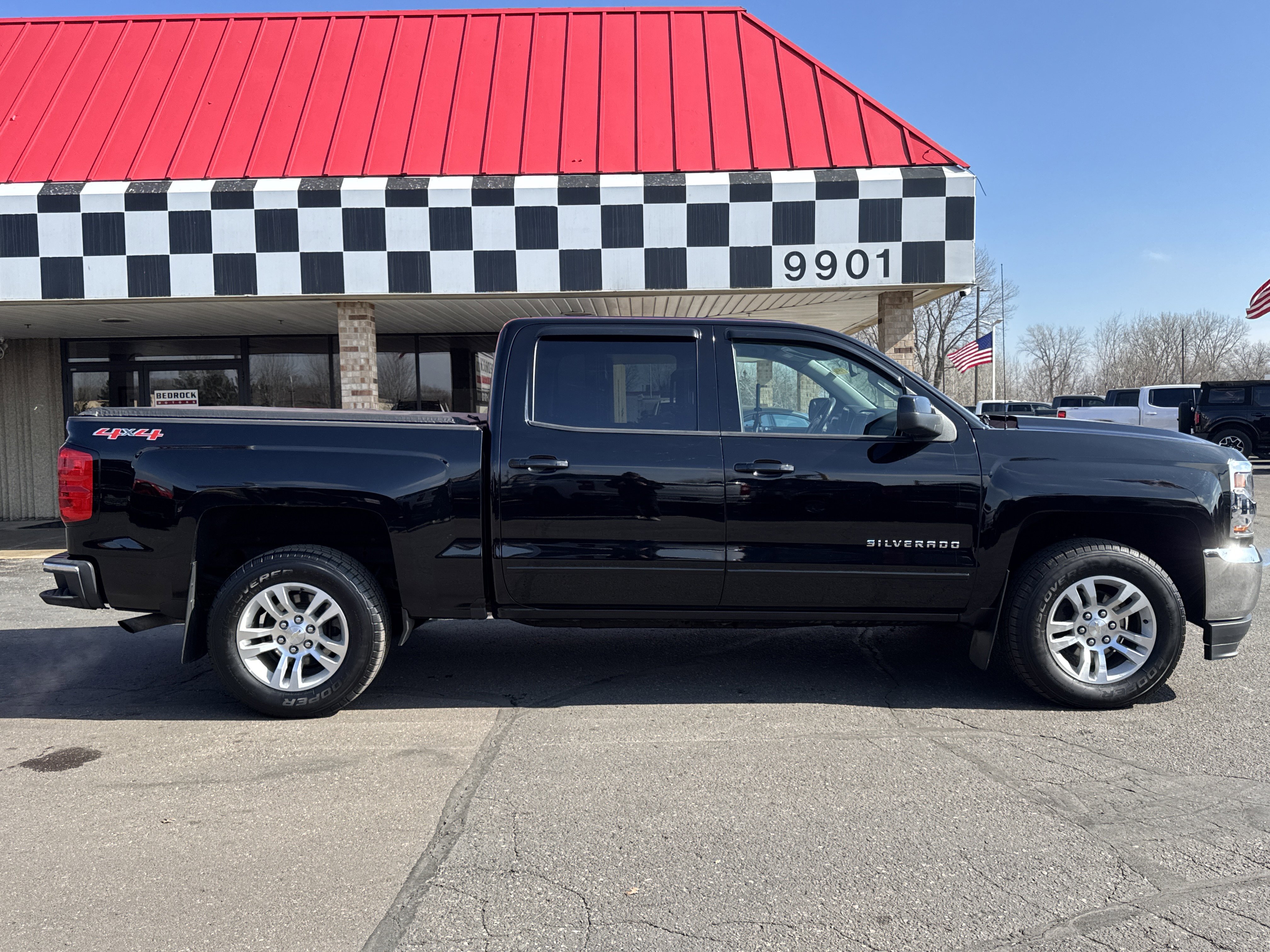 Used 2017 Chevrolet Silverado 1500 LT w/ All Star Edition image 8