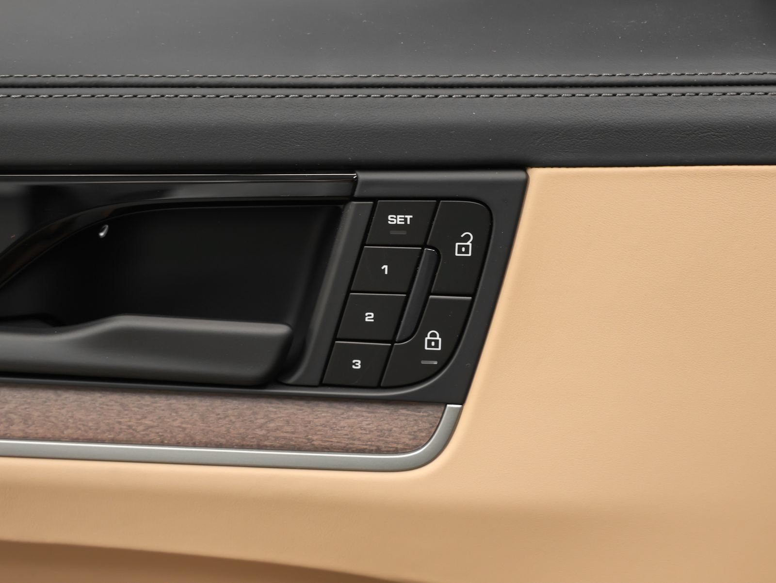 New 2026 Porsche Cayenne AWD/4WD image 28