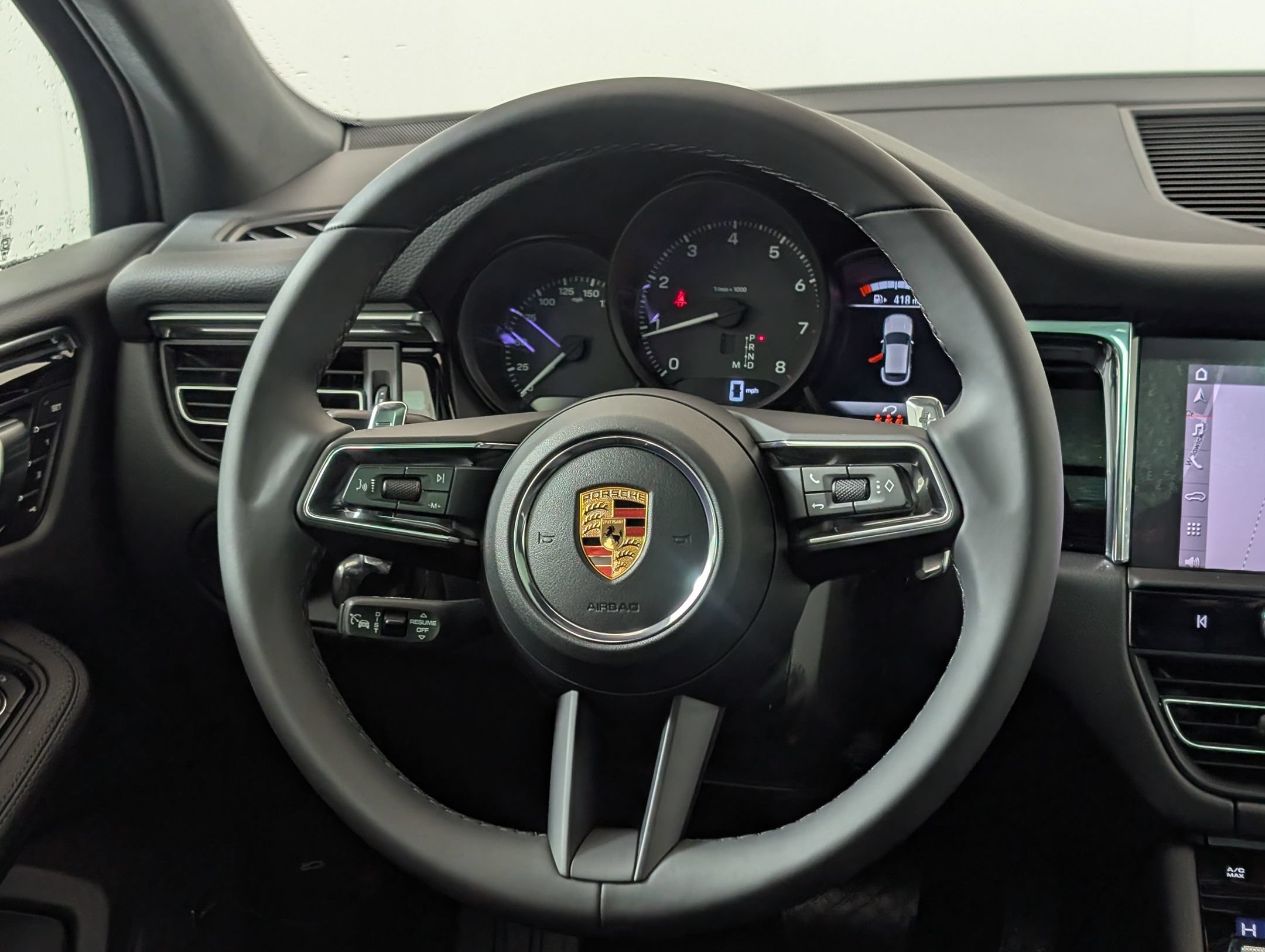 Used 2026 Porsche Macan AWD/4WD image 13