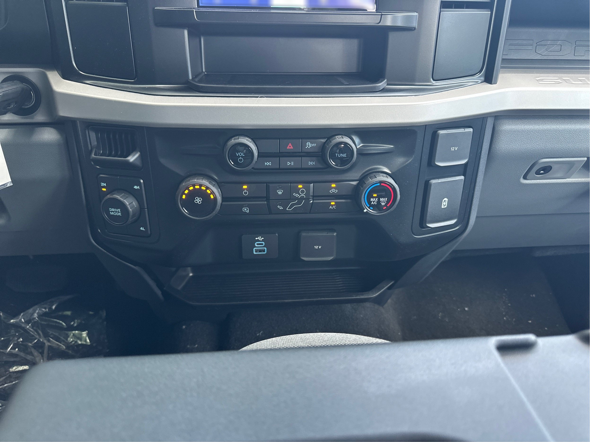 New 2026 Ford F250 XL w/ STX Appearance Package AWD/4WD image 27