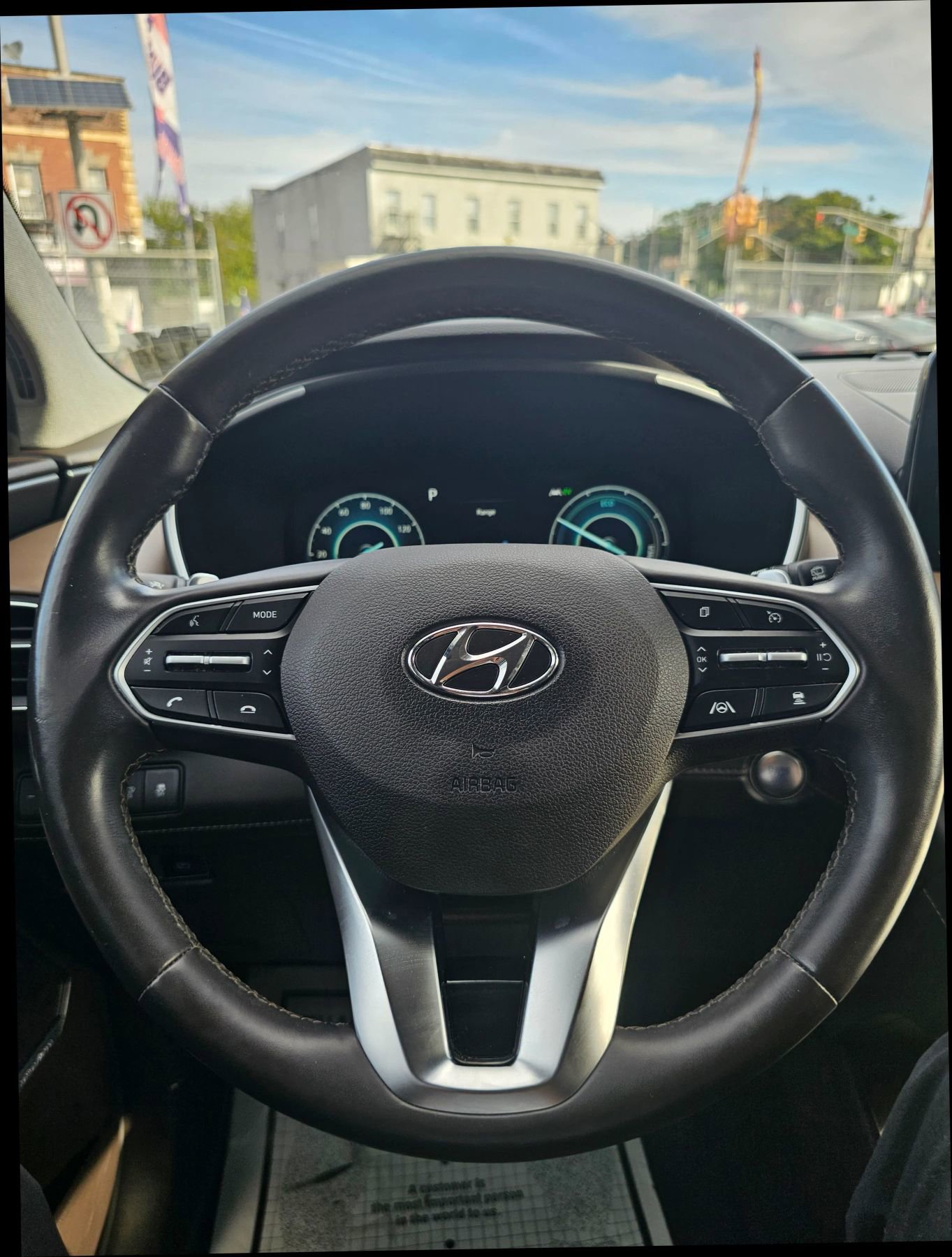 Used 2022 Hyundai Santa Fe Limited image 17