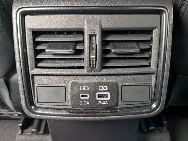 Used 2025 Subaru Forester Limited AWD/4WD image 30