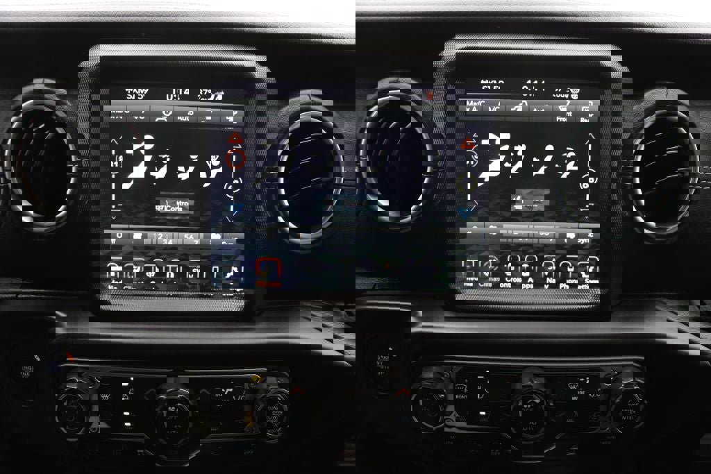 Used 2023 Jeep Wrangler Unlimited Sahara w/ Cold Weather Group image 20