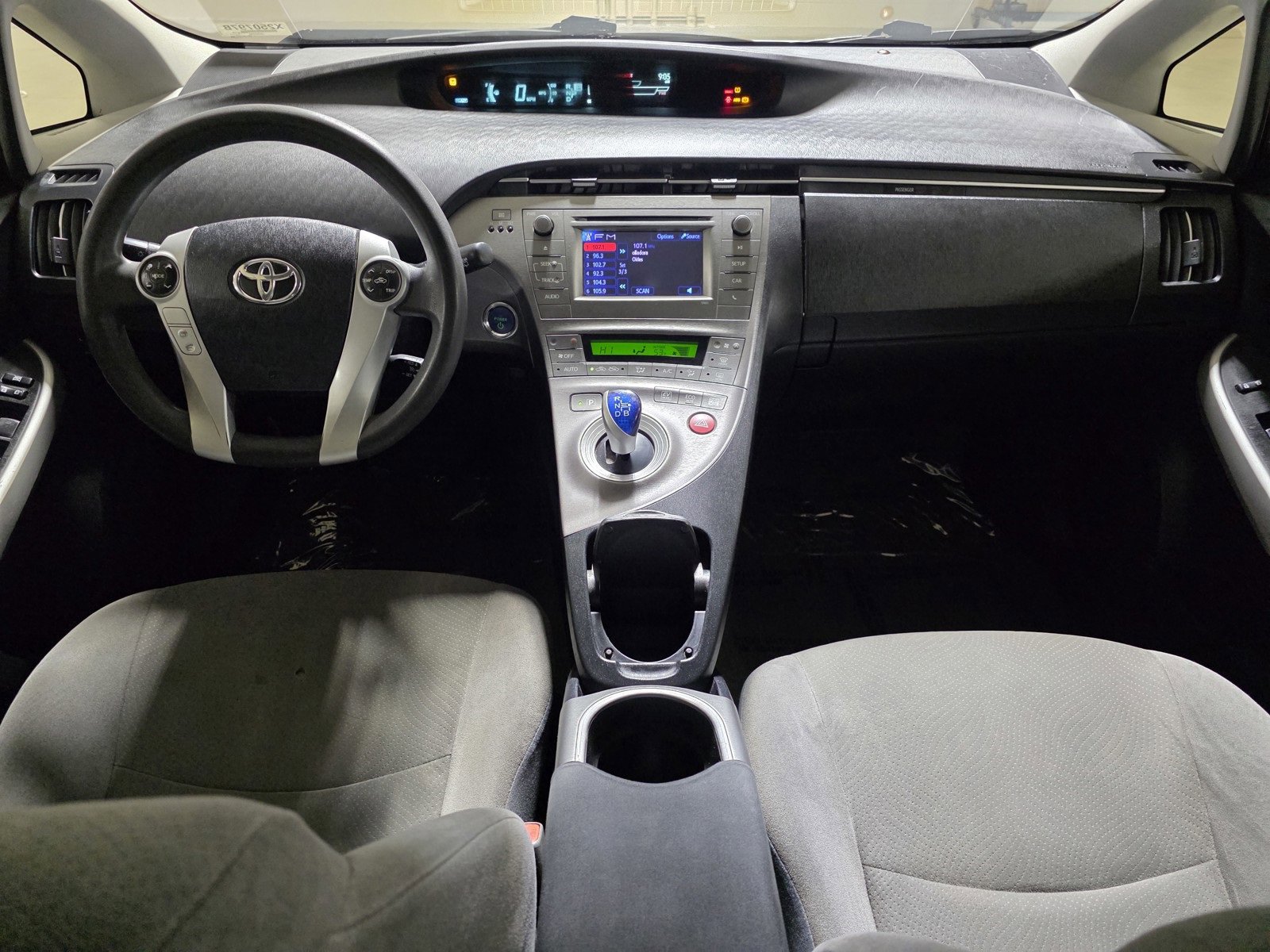 Used 2015 Toyota Prius Two image 18
