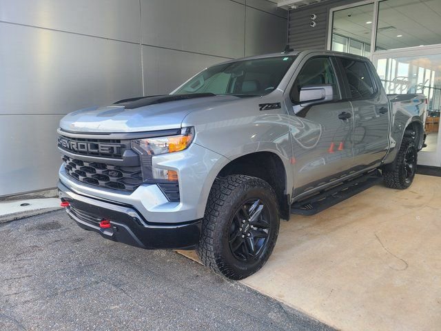 Used 2026 Chevrolet Silverado 1500 Custom Trail Boss w/ LPO, Dark Essentials Package image 1