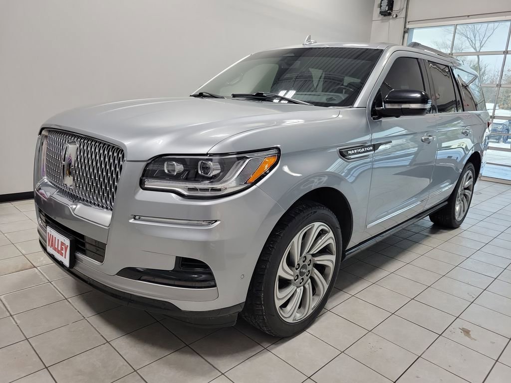 Used 2022 Lincoln Navigator Reserve video 2