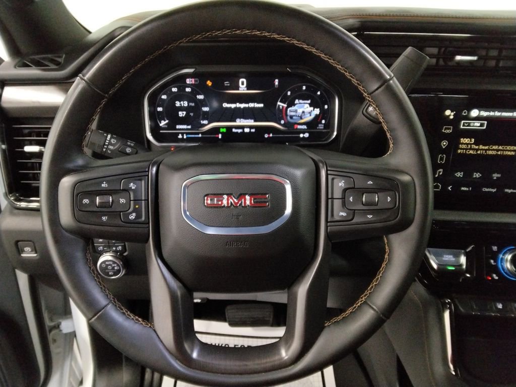 Used 2025 GMC Sierra 2500 AT4 image 10