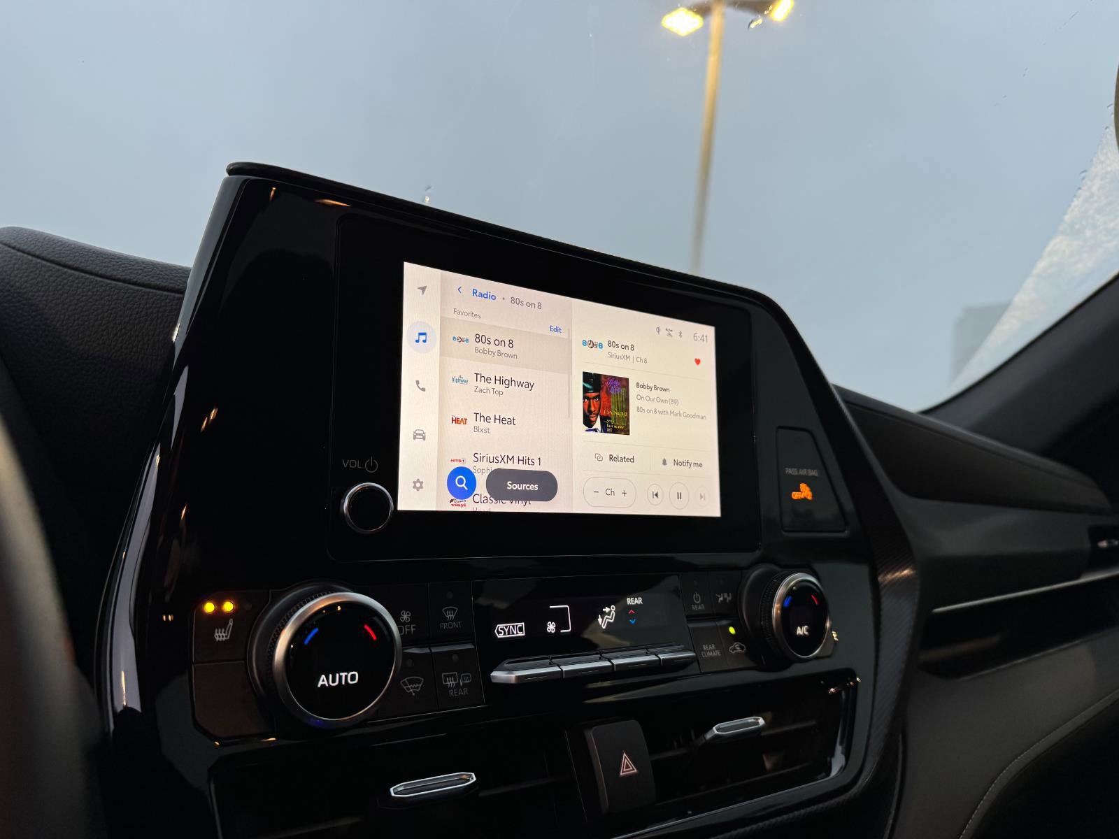 Certified 2024 Toyota Highlander XSE image 18