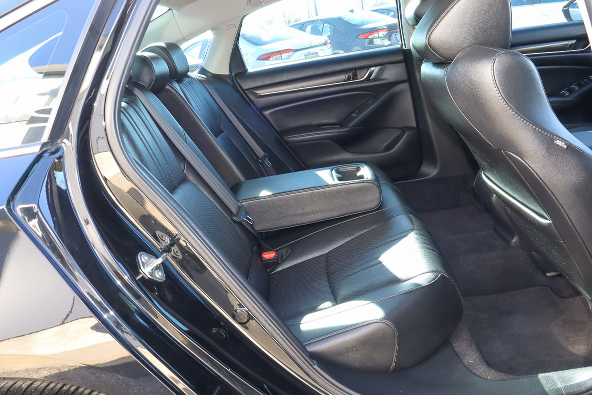 Used 2020 Honda Accord Touring image 27