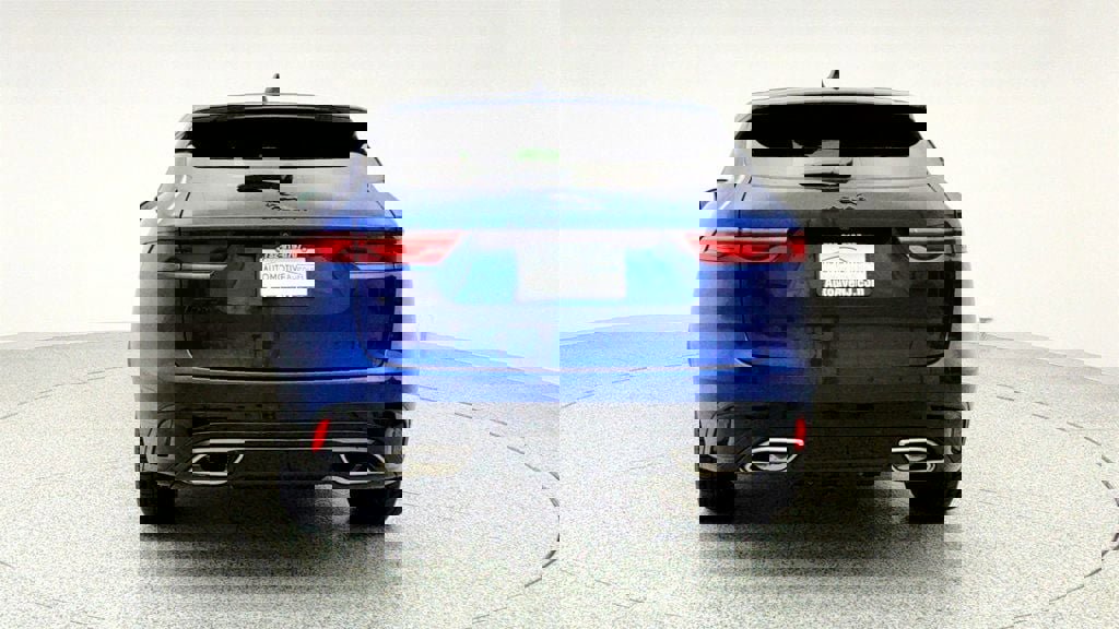 Used 2021 Jaguar F-PACE S image 6