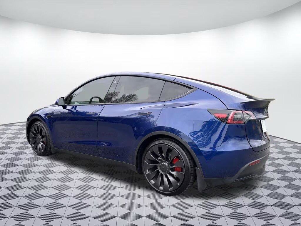 Used 2022 Tesla Model Y Performance AWD/4WD image 4