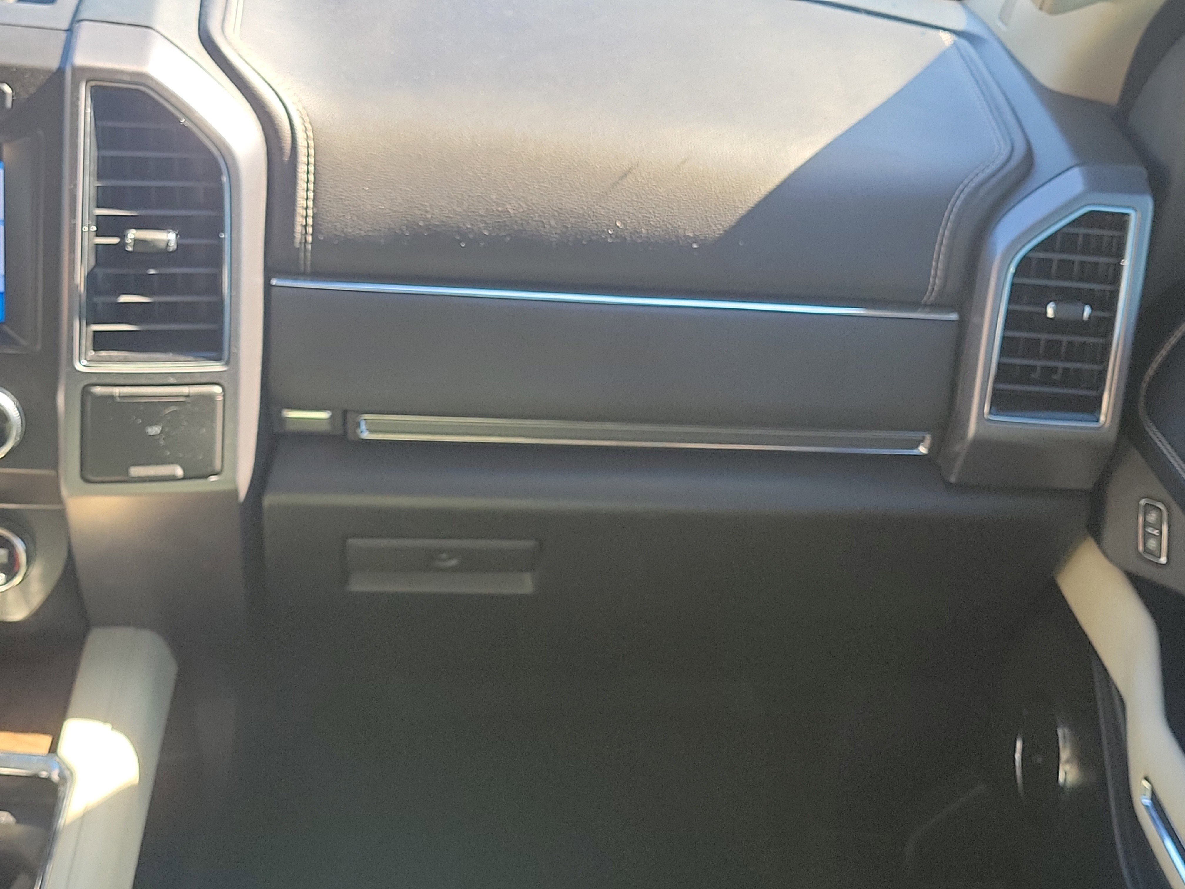 Used 2019 Ford Expedition Platinum image 15