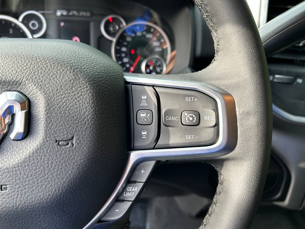 Used 2025 RAM 2500 Big Horn AWD/4WD image 24