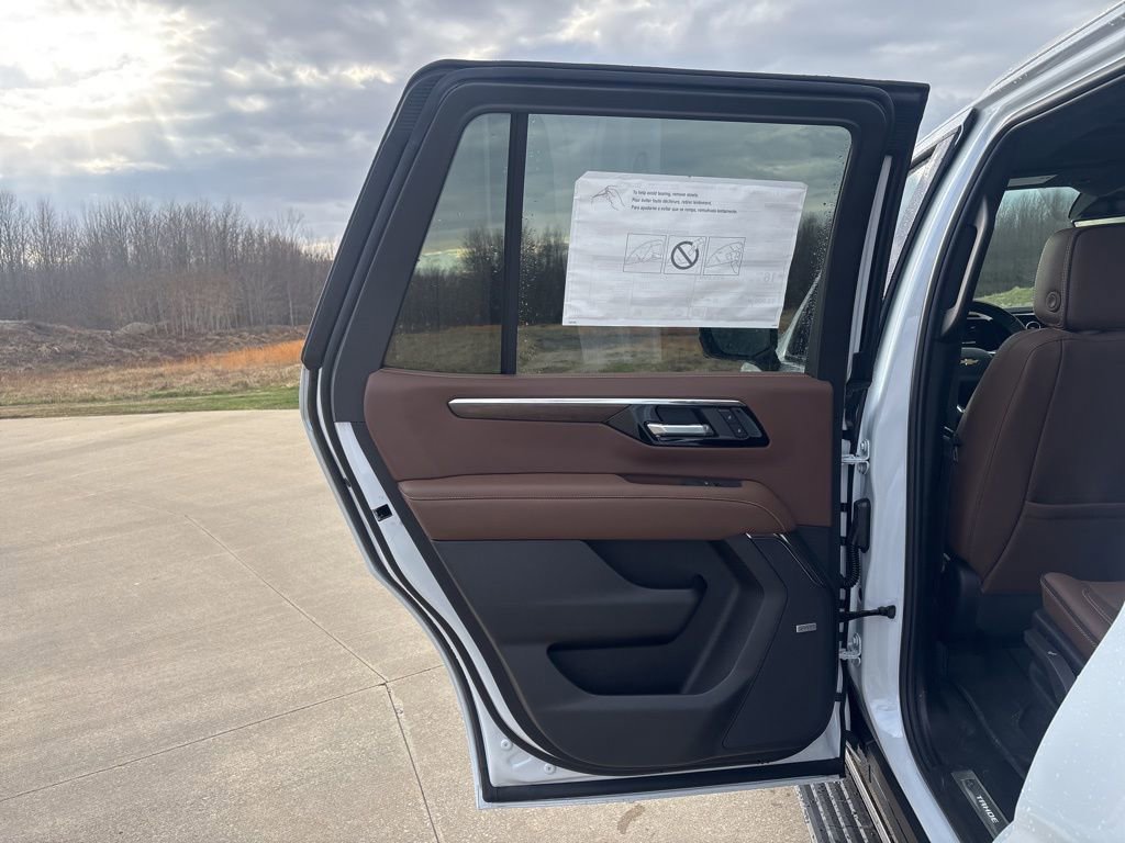 New 2026 Chevrolet Tahoe High Country w/ LPO, Illumination Package AWD/4WD image 51