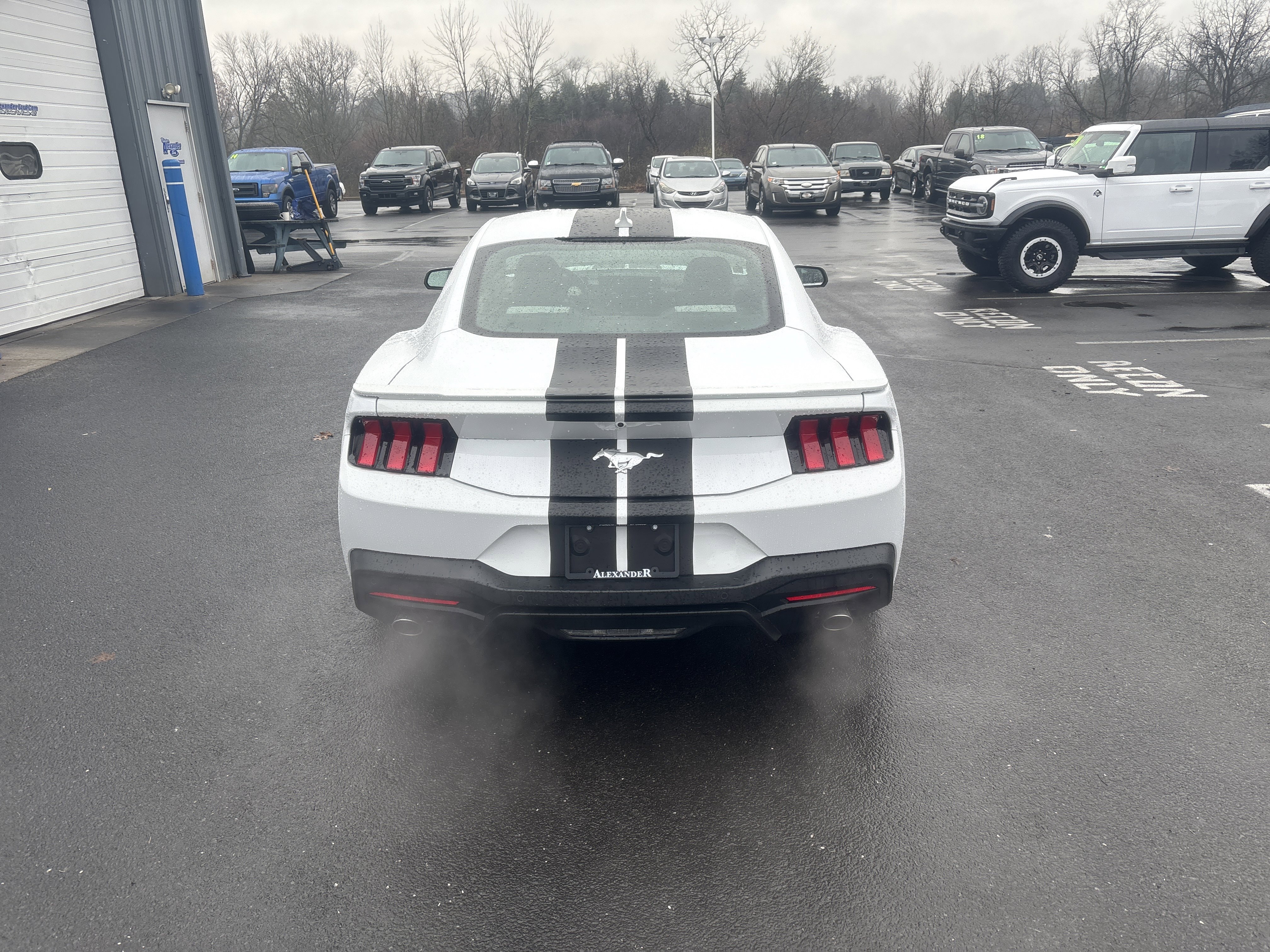 Used 2024 Ford Mustang Coupe w/ 2.3L High Performance Package video 4