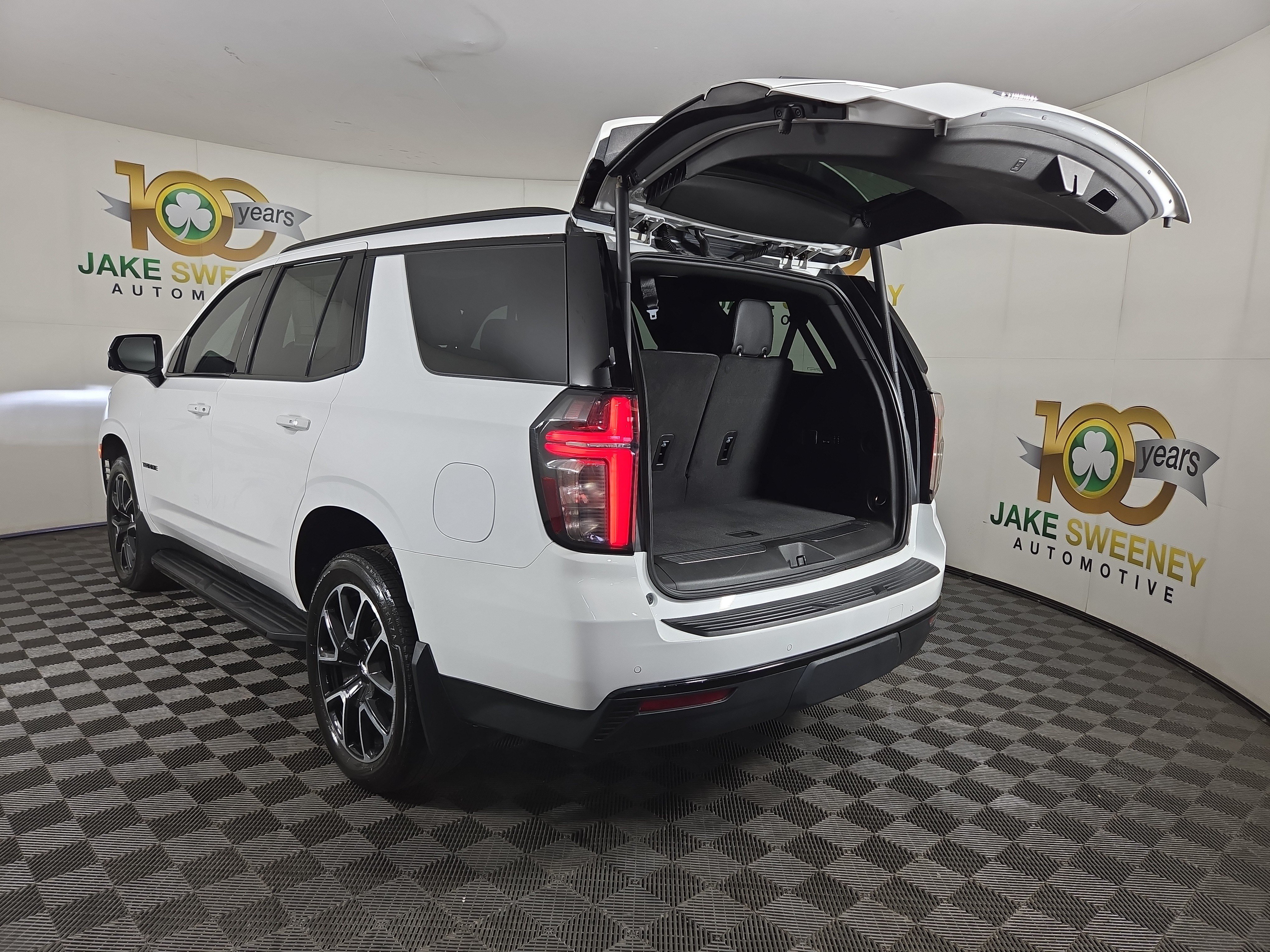 Certified 2024 Chevrolet Tahoe RST w/ Luxury Package AWD/4WD image 34