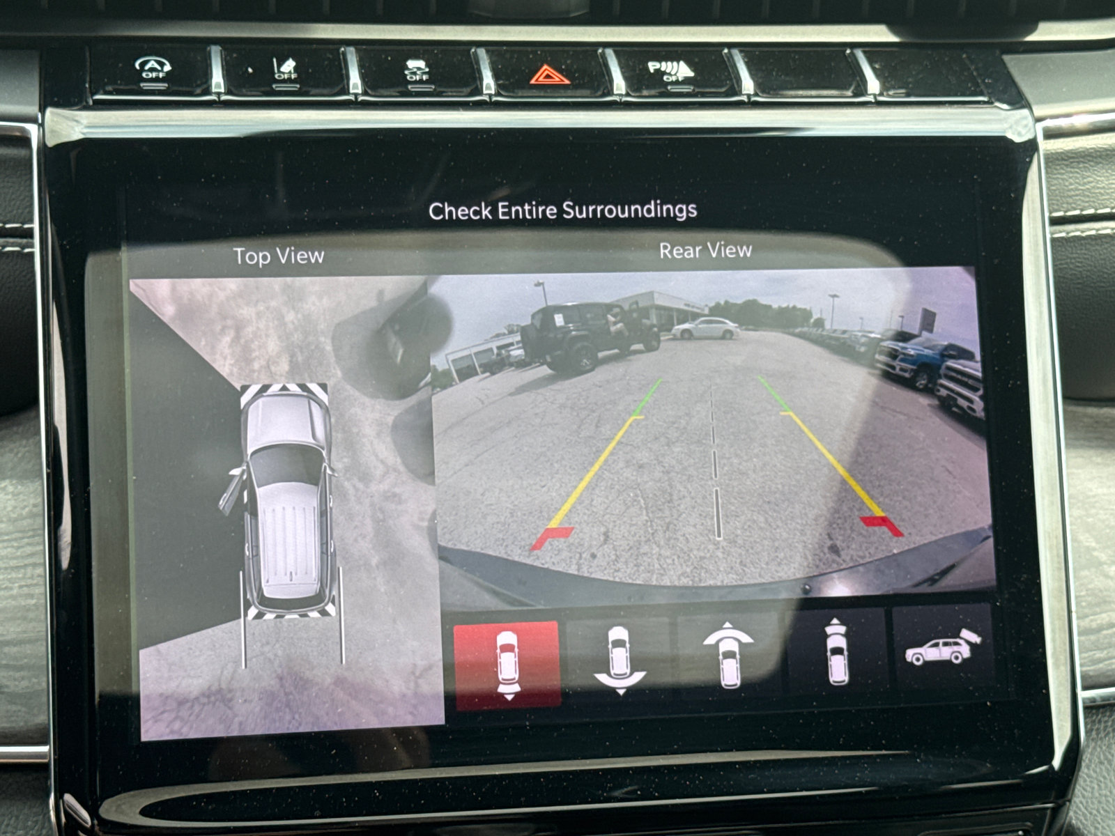 Certified 2025 Jeep Grand Cherokee L Overland w/ Advanced Protech Group III AWD/4WD image 33
