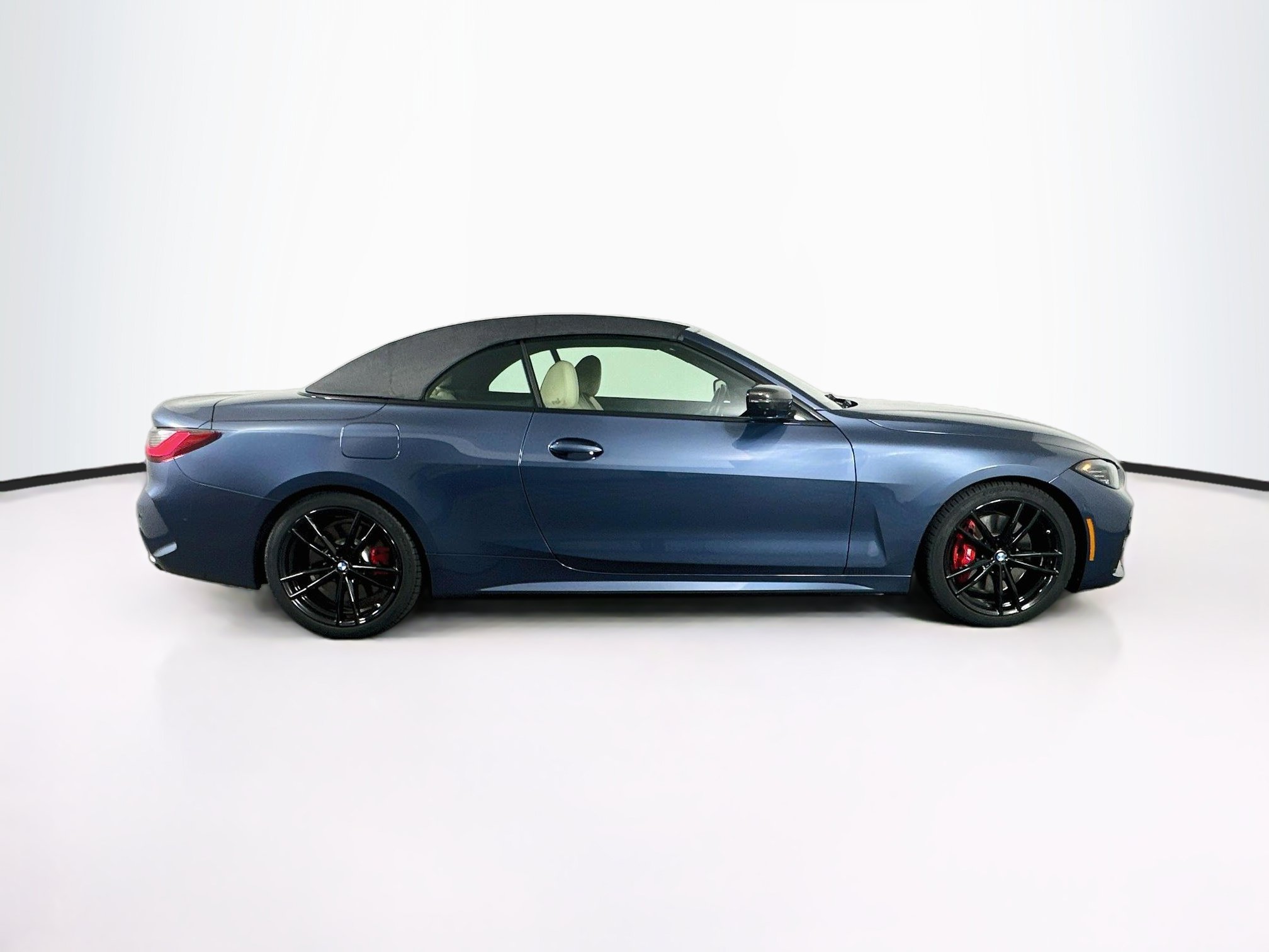 Used 2023 BMW M440i Convertible w/ M Carbon Exterior Package RWD image 10