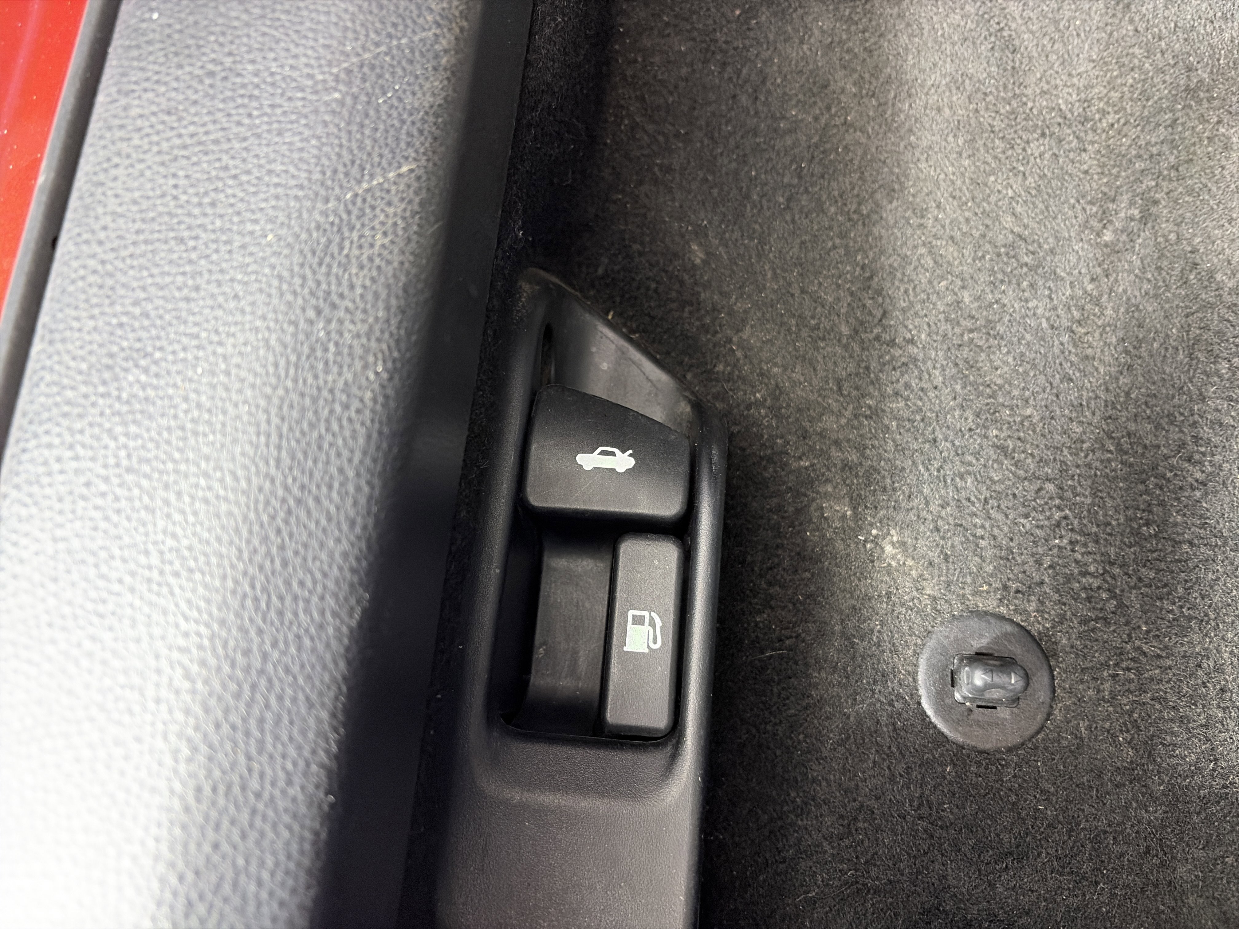 Used 2020 Toyota Corolla LE image 27