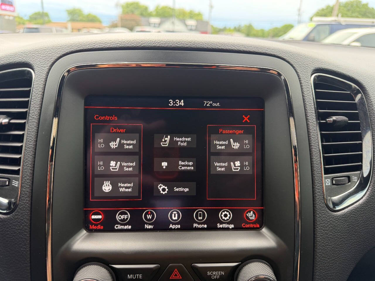 Used 2018 Dodge Durango R/T w/ Technology Group AWD/4WD image 30