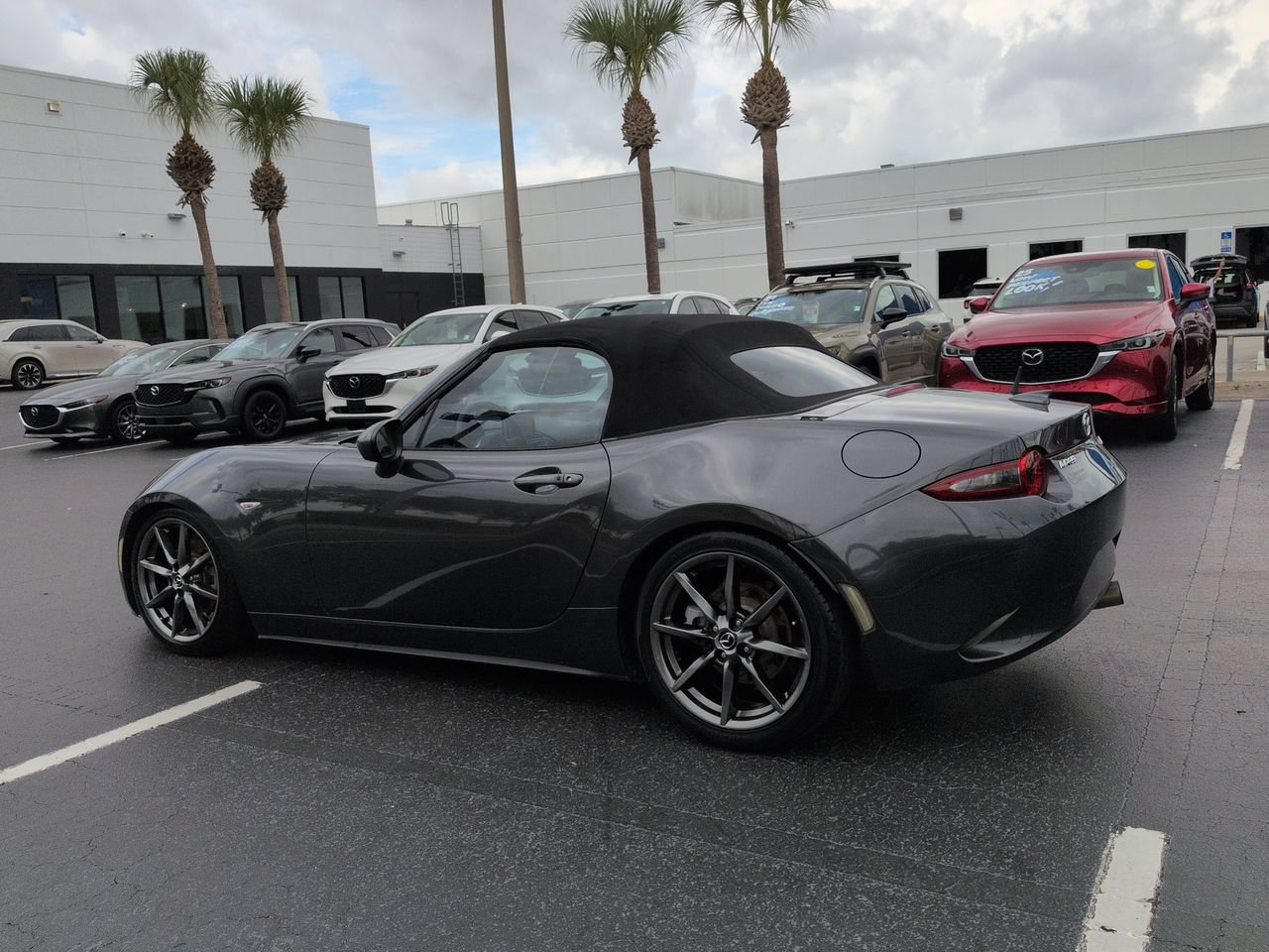 Used 2016 MAZDA MX-5 Miata Grand Touring RWD image 6