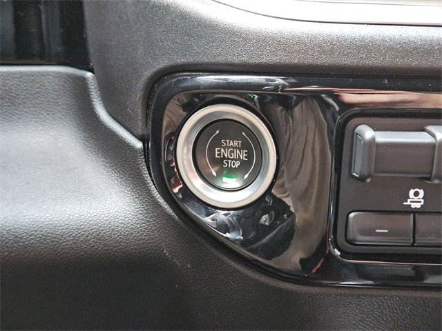 Certified 2022 Chevrolet Silverado 1500 High Country w/ High Country Premium Package image 16