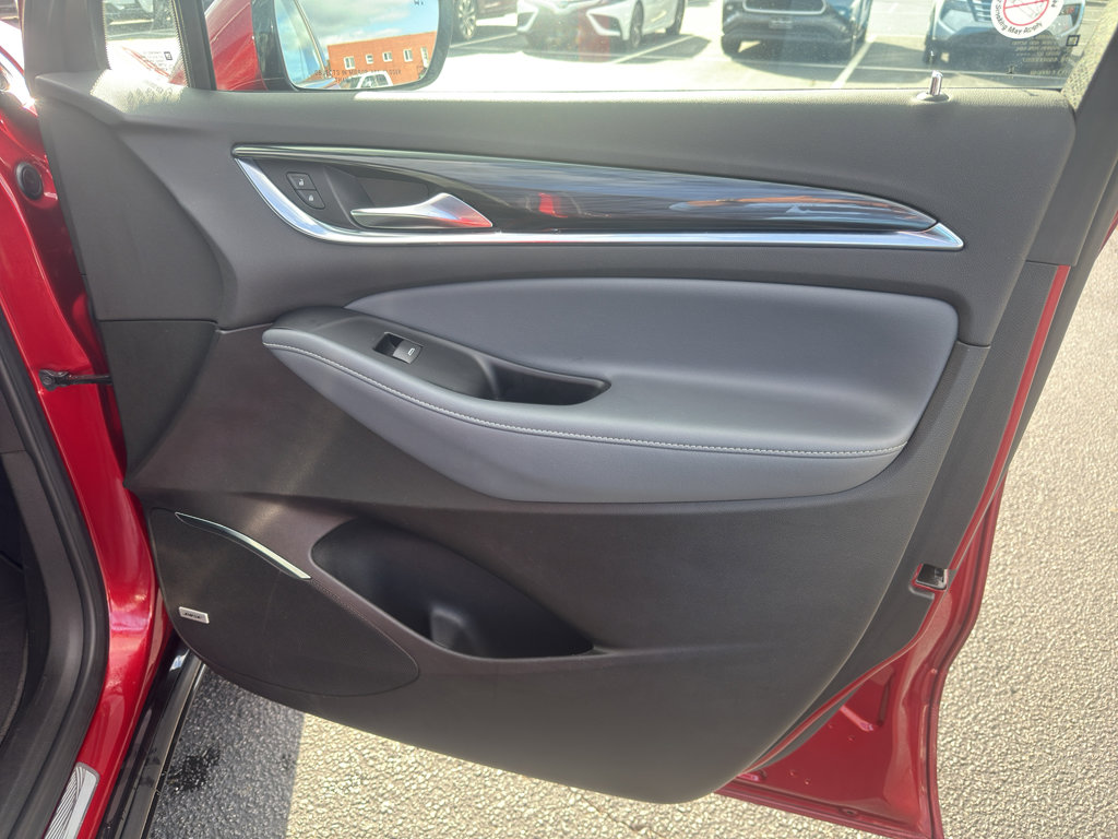 Used 2024 Buick Enclave Premium image 40