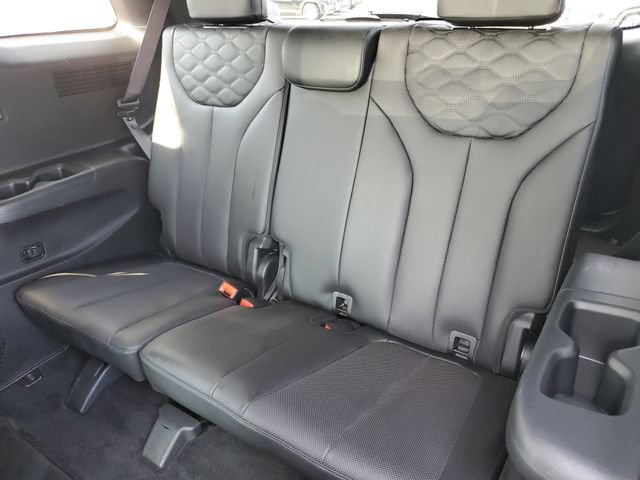 Used 2021 Hyundai Palisade Limited FWD image 12