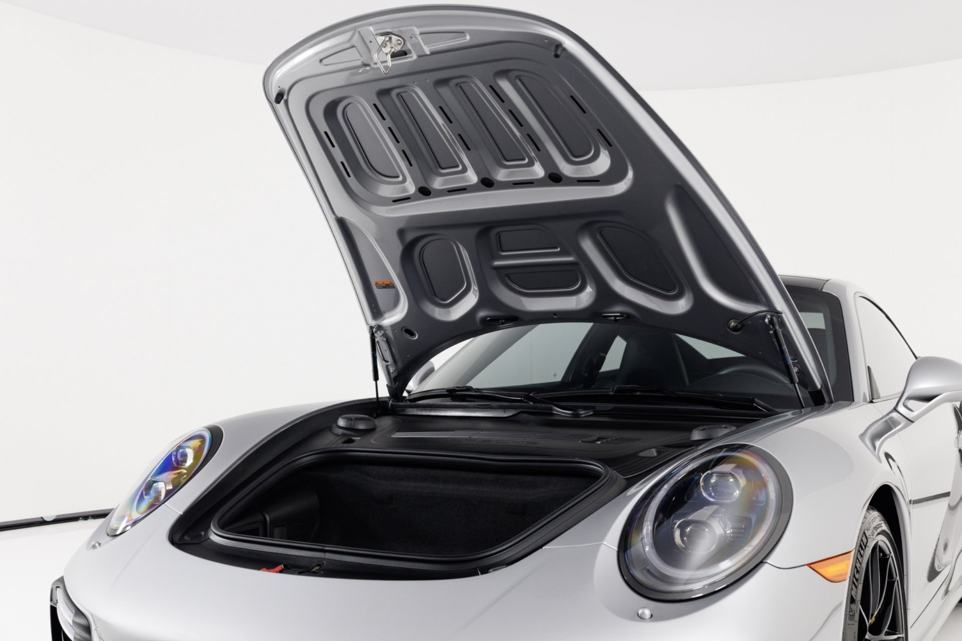 Used 2017 Porsche 911 Turbo S AWD/4WD image 51
