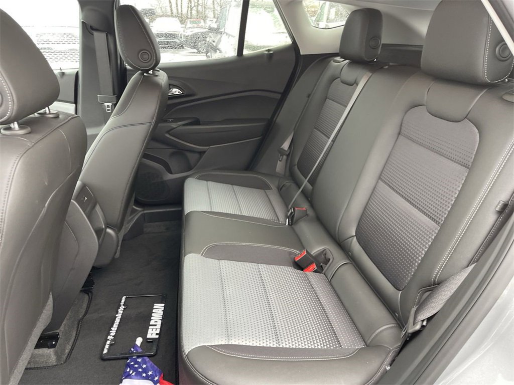 New 2026 Chevrolet Trax LT w/ Sunroof Package image 22