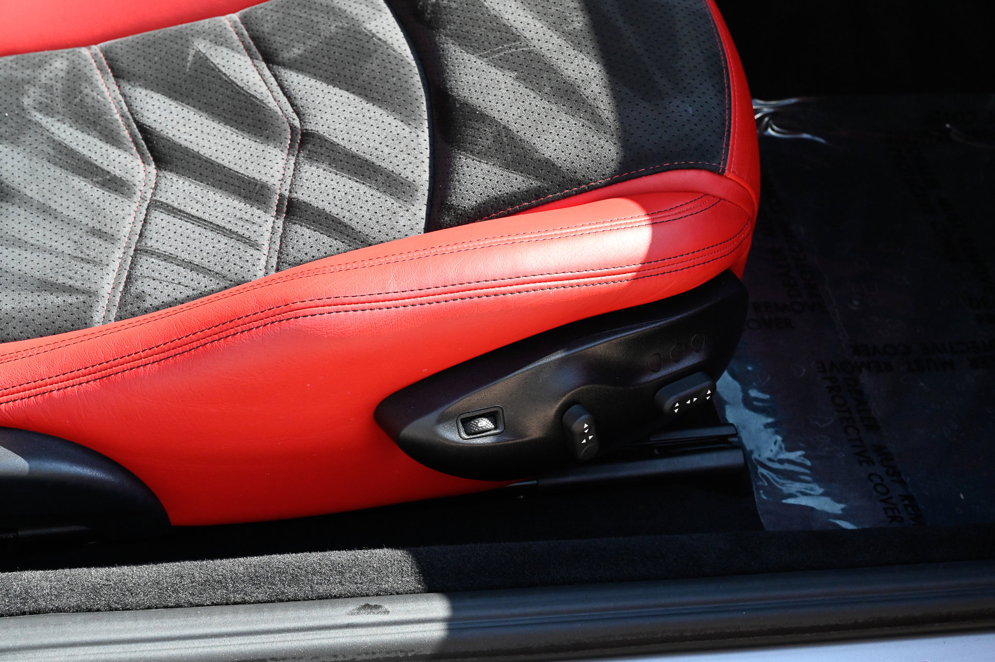 Used 2017 Maserati GranTurismo MC image 40