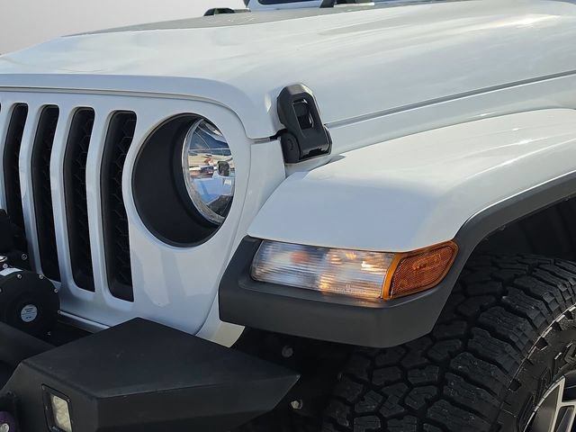 Used 2020 Jeep Gladiator Overland AWD/4WD image 38