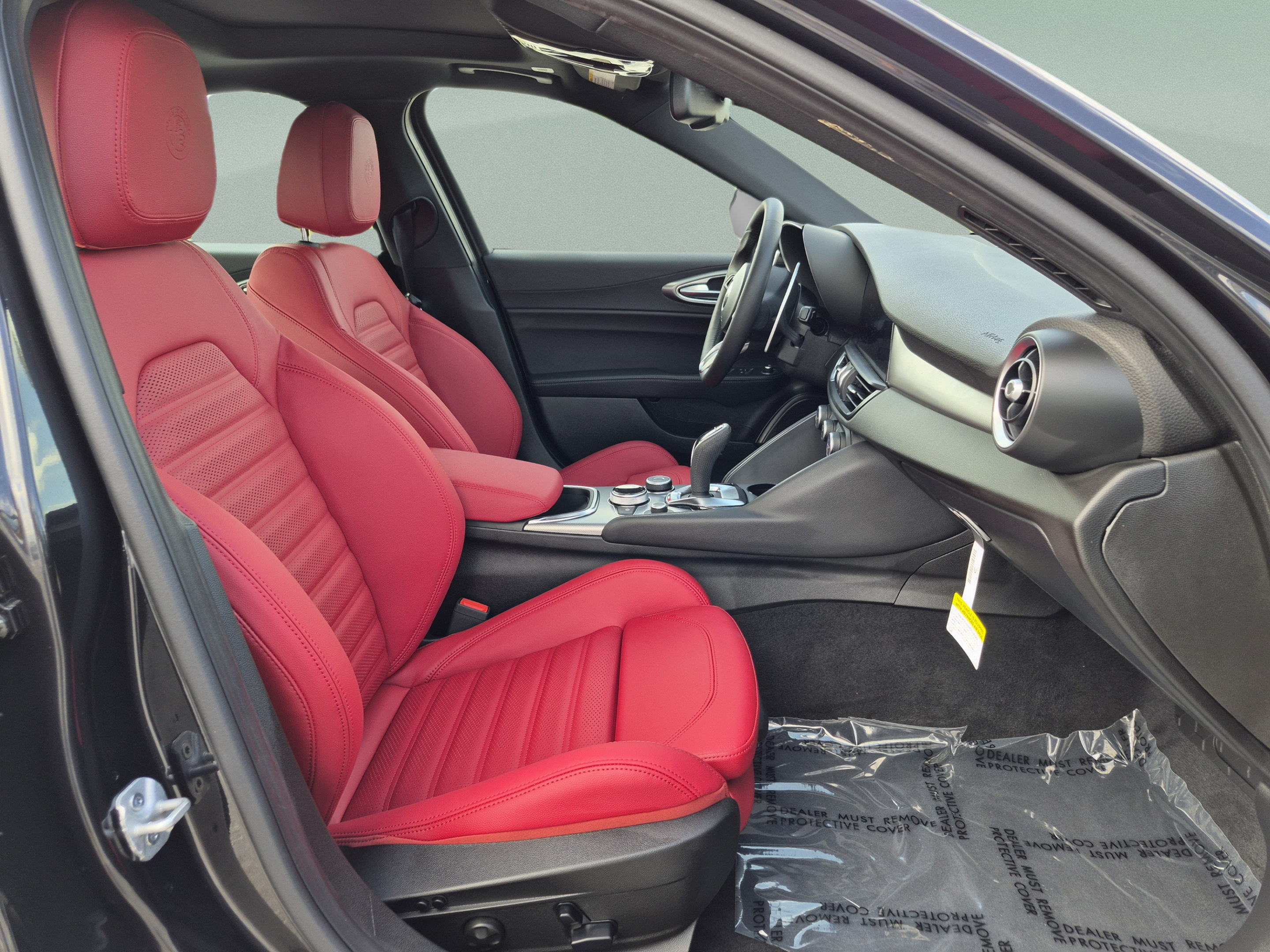 New 2026 Alfa Romeo Giulia w/ Driving Assist Package RWD image 35