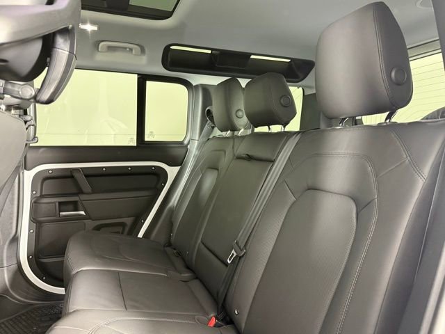 New 2026 Land Rover Defender 110 X-Dynamic SE AWD/4WD image 24