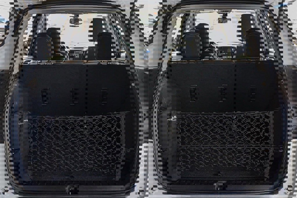 Used 2023 GMC Terrain SLE w/ Driver Convenience Package image 29