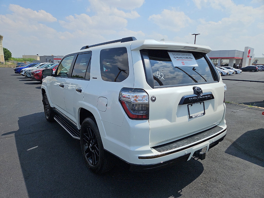 Certified 2019 Toyota 4Runner Limited RWD image 3