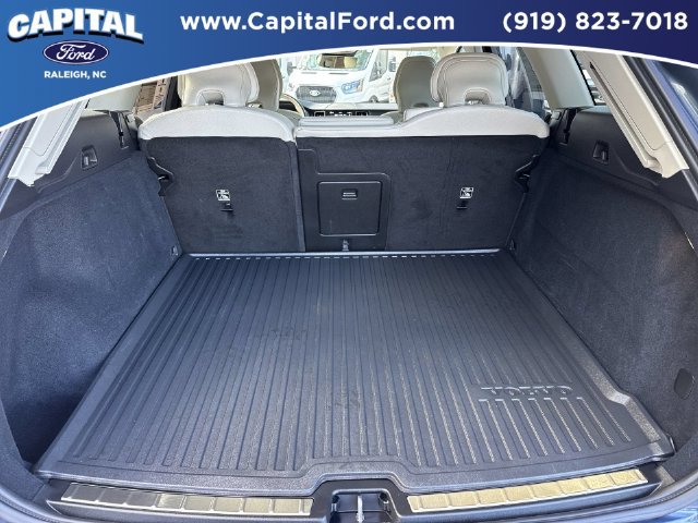 Used 2025 Volvo XC60 B5 Plus w/ Protection Package Premier AWD/4WD image 16