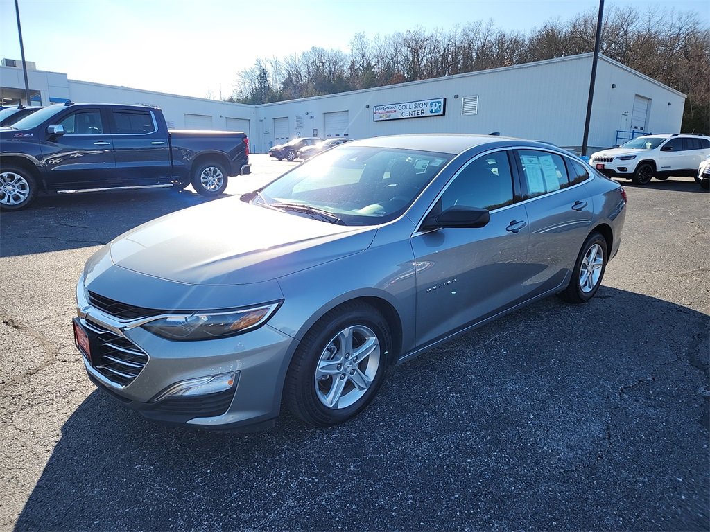 Used 2023 Chevrolet Malibu LS image 4