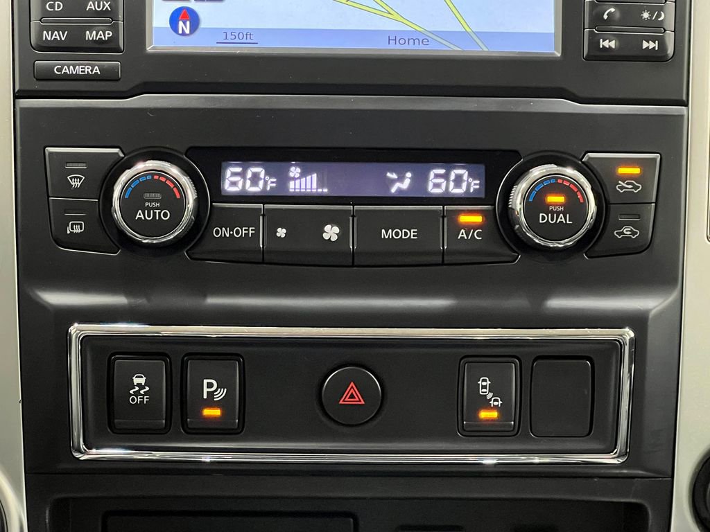 Used 2017 Nissan Titan PRO-4X AWD/4WD image 25