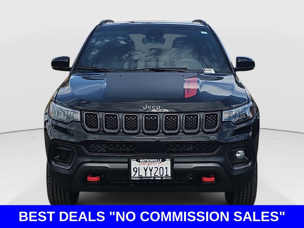 Used 2023 Jeep Compass Trailhawk w/ Sun and Sound Group AWD/4WD image 8